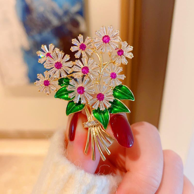 고품질 골드 도금 큐빅 지르코니아 브로치, 여성 의류용 새로운 패션 아름다운 에나멜 꽃다발 꽃 브로치 2021